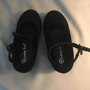 Toddler black velvet shoes